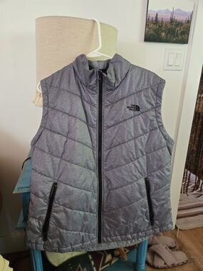 The North Face Gray Quilted Puffer Vest XL